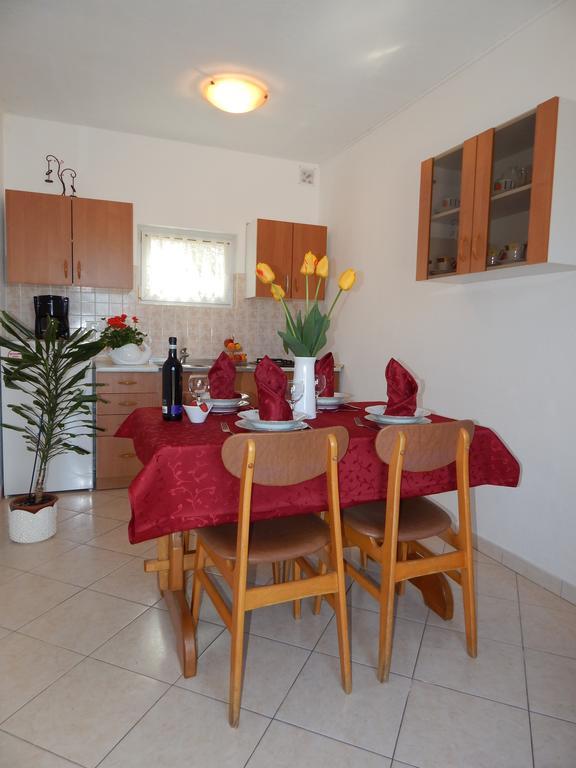 Apartment Strmac Labin  Room photo